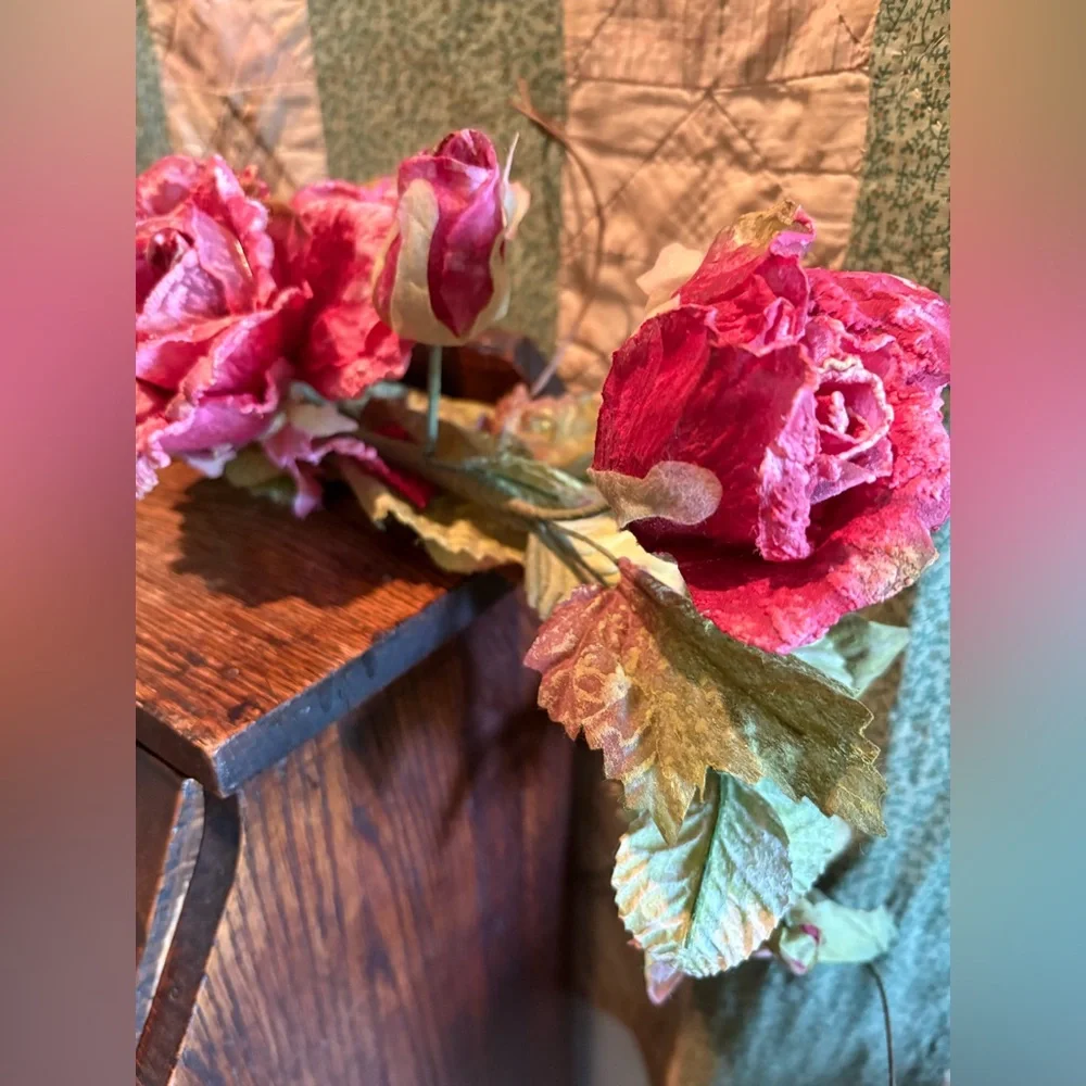 NWT Faux Garland DISTRESSED ROSES MAGNIFICENT 40” Flexible Dk Pink WEDDING BRIDE